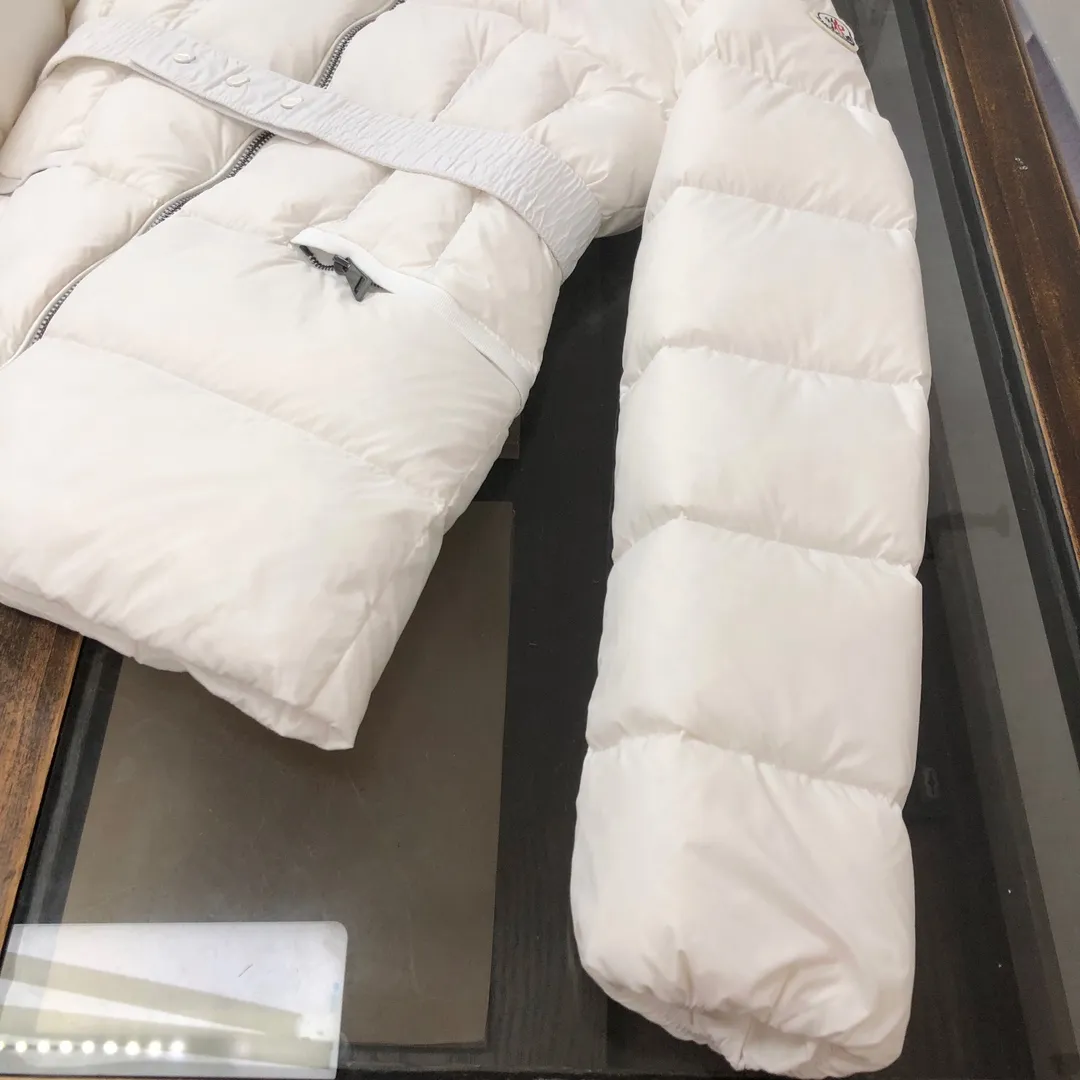 🆕MONCLER ， 1:1👍 ， ， ，90 ， ✨👍 ：Black 、White Size：1234